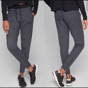 Athleta flux street joggers